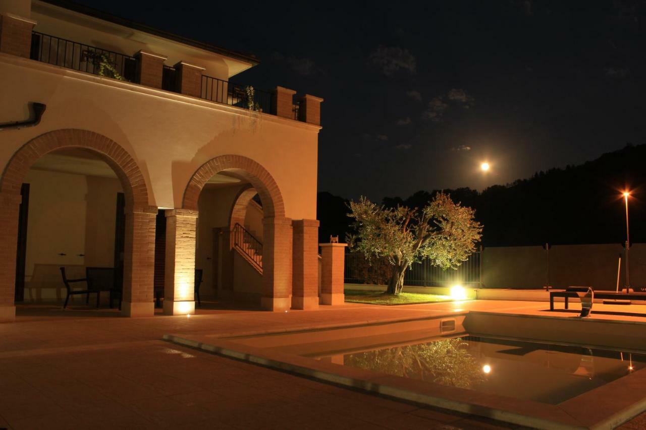 Residence Stella Del Gran Sasso Colledara Exterior photo