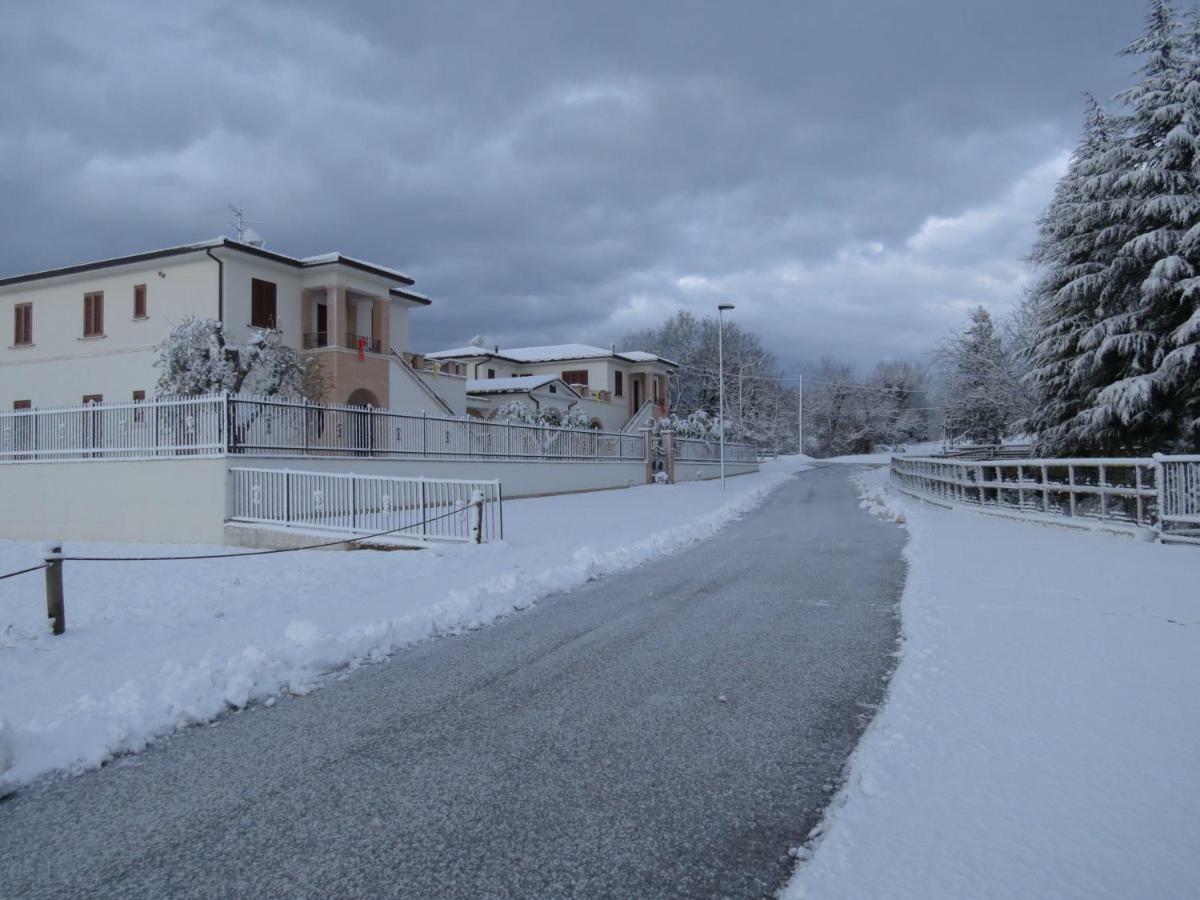 Residence Stella Del Gran Sasso Colledara Exterior photo