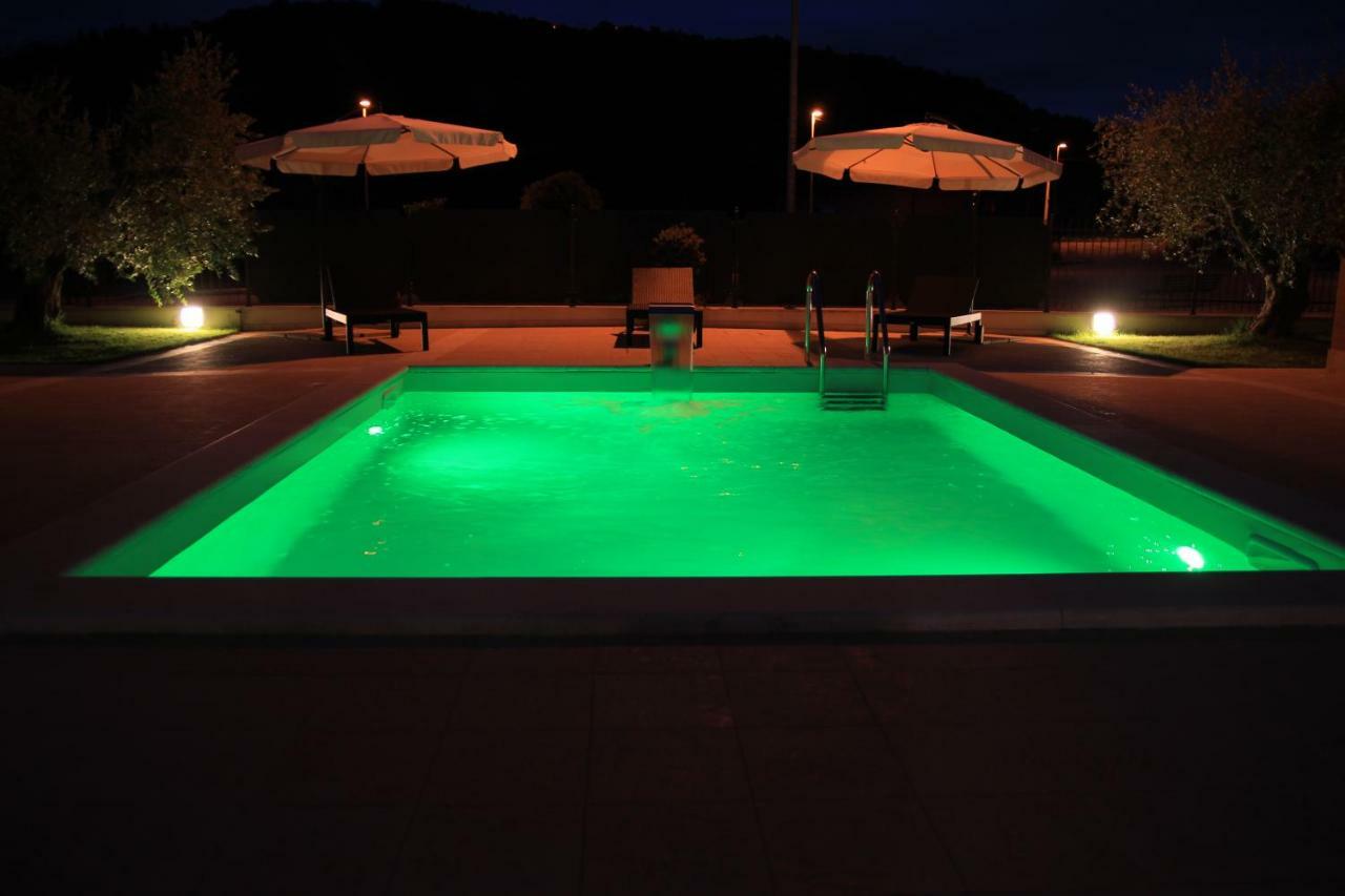 Residence Stella Del Gran Sasso Colledara Exterior photo